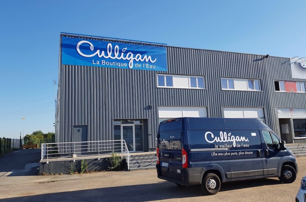 Prise  bail : l' enseigne CULLIGAN s'installe  Evreux