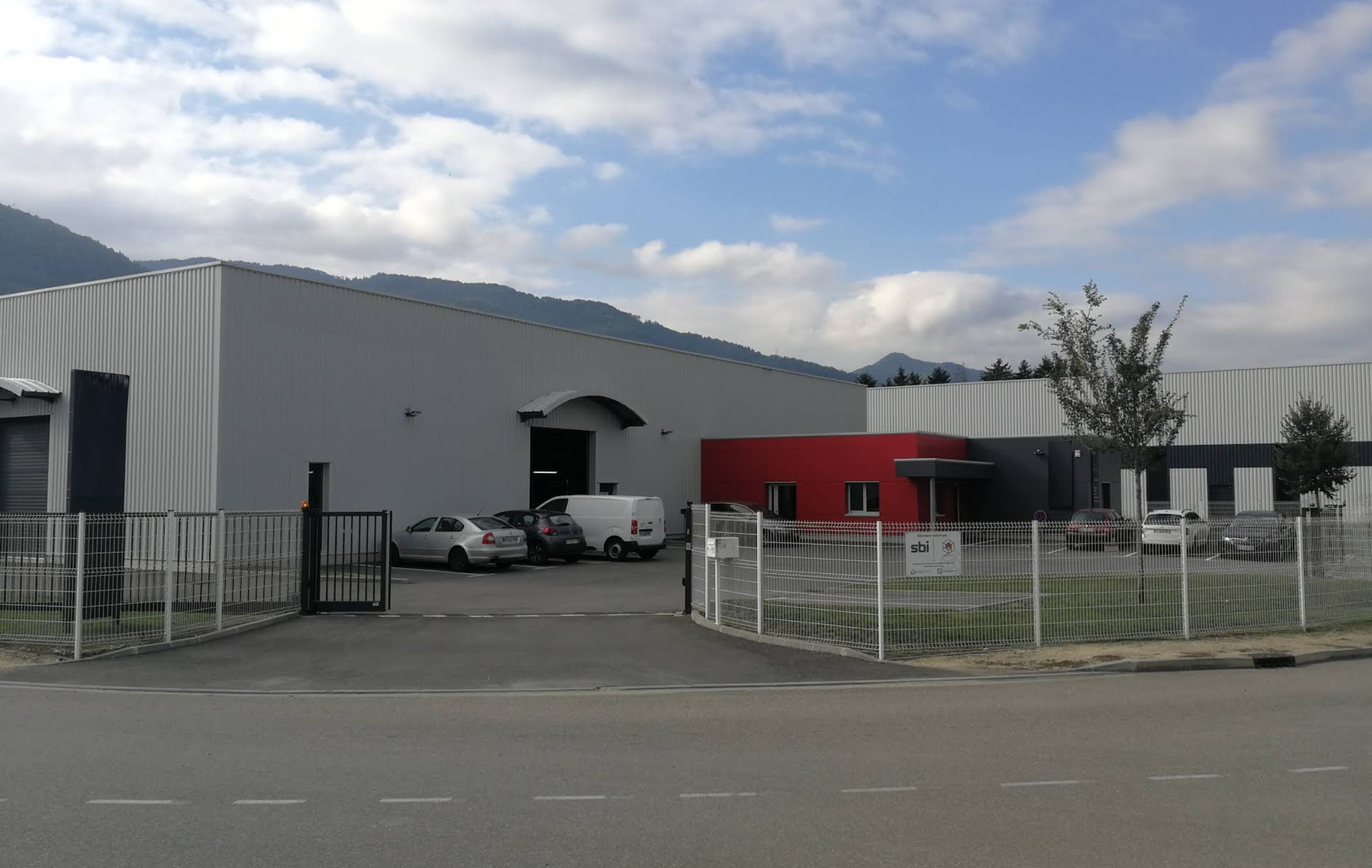 PROMECA INGENIERIE acquiert un btiment professionnel au cur du Versoud (38)